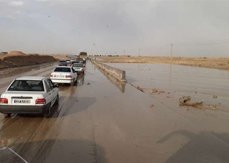 خسارت ۳۵ میلیارد تومانی سیلاب به راه های اصلی و روستایی جنوب کرمان