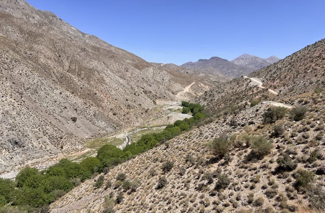 زمین حسین بحراسمان ایستگاه ثابت وعده‌های خاک ‌خورده مسئولان/ دو ماه وعده دو هزار آه، زمین حسین در حسرت دیدار