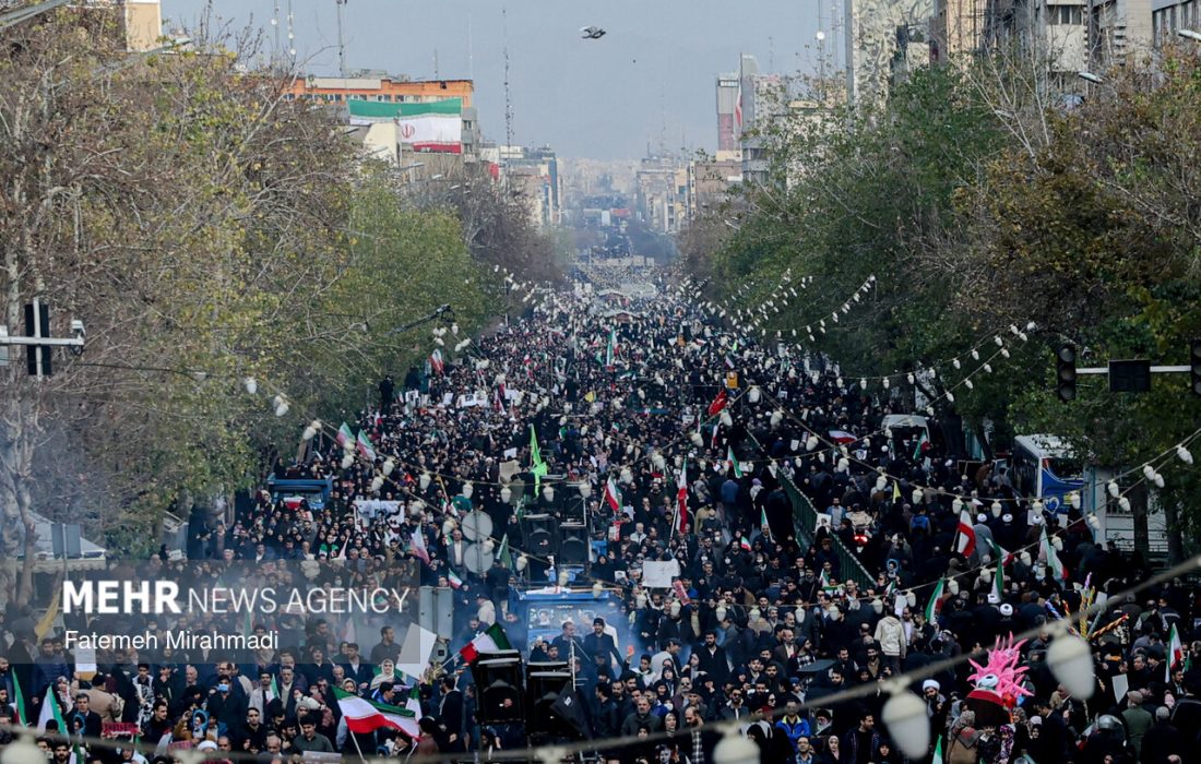 کرمانی ها حساب خود را از اغتشاشگران جدا کردند