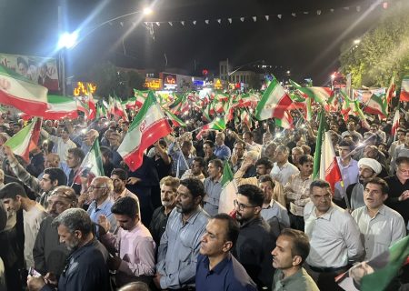 صدمین شب ایستادگی در میدان نمایش اتحاد ملی از تهران تا قلب مقاوم جنوب کرمان